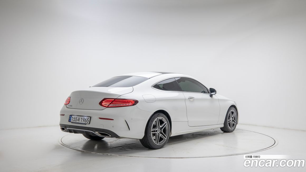 Mercedes-Benz C-Class 2021