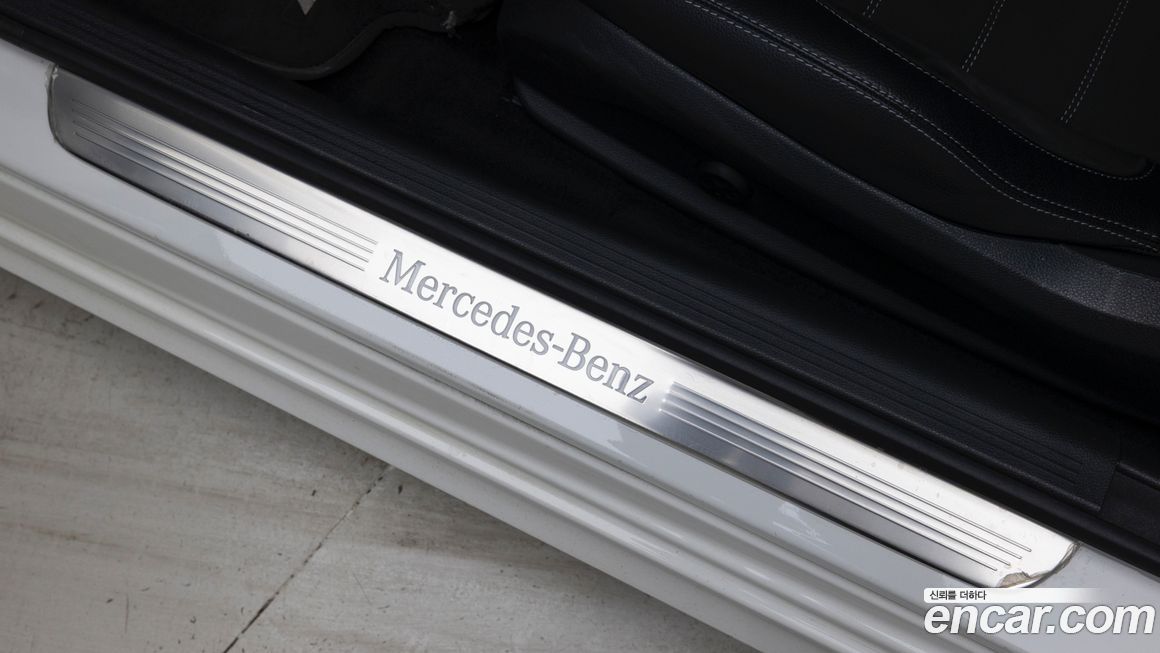 Mercedes-Benz C-Class 2021