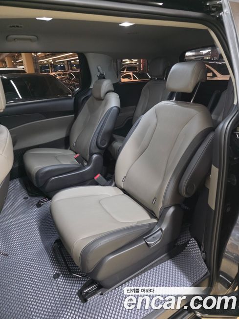 Kia Canival 2025
