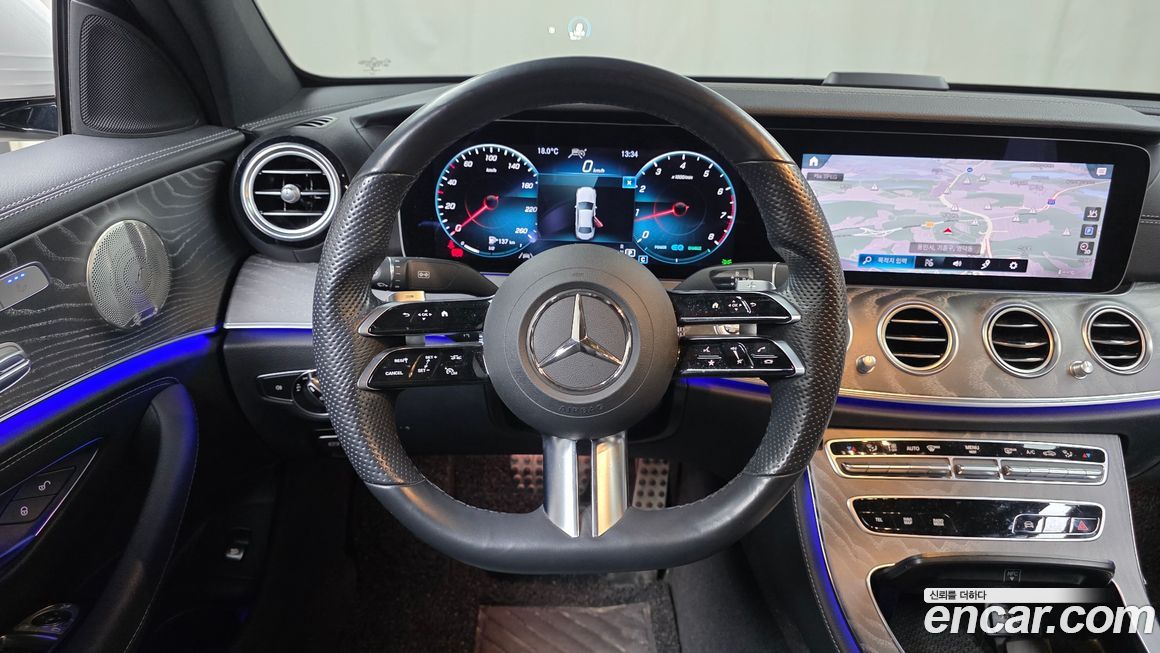 Mercedes-Benz E-Class 2022