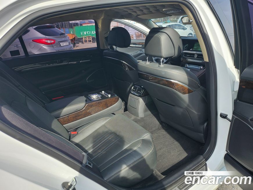 Genesis G90 2020
