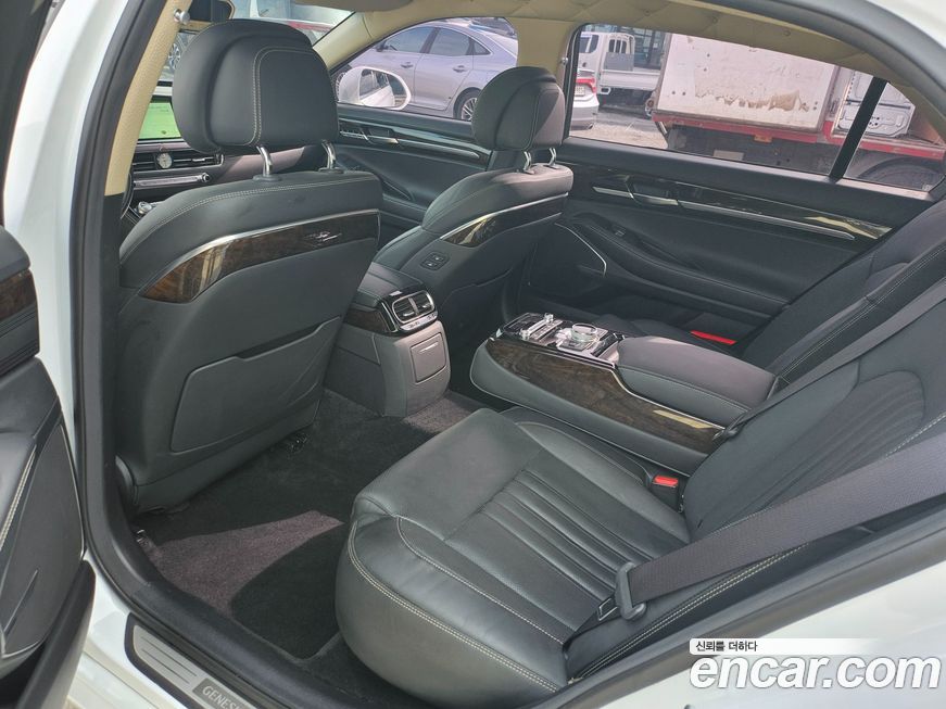 Genesis G90 2020