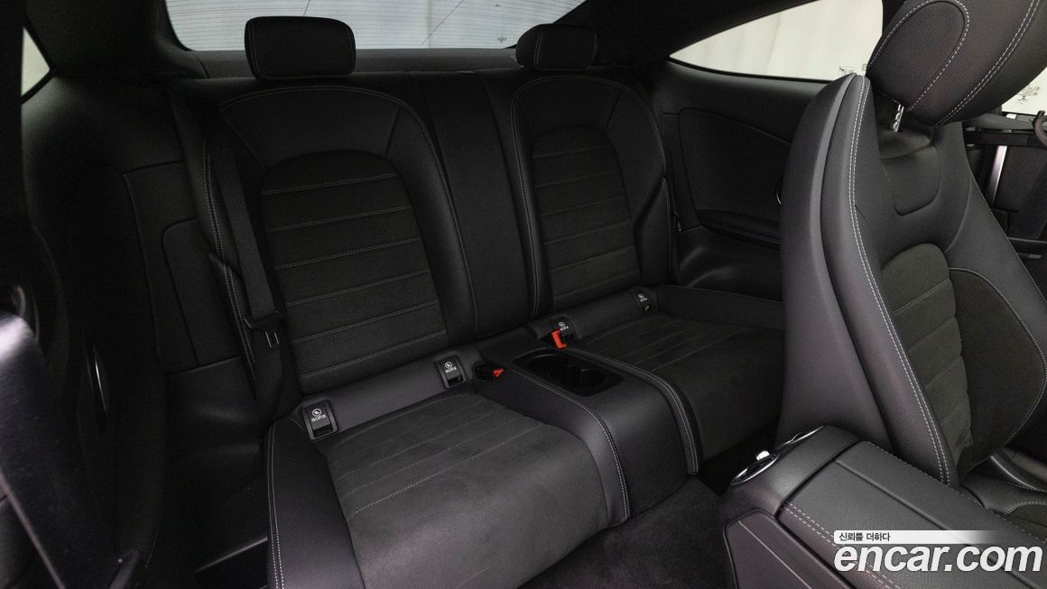 Mercedes-Benz C-Class 2021