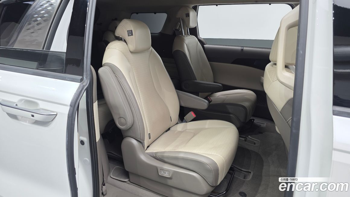 Kia Canival 2025