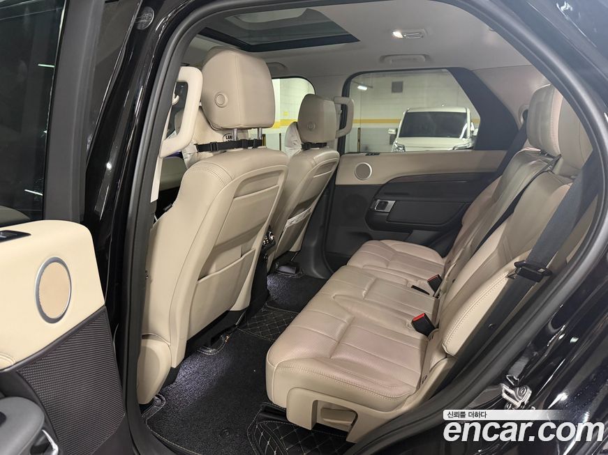 Land Rover Discovery 2018