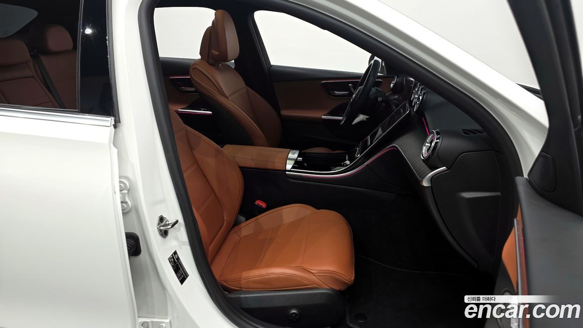Mercedes-Benz C-Class 2022