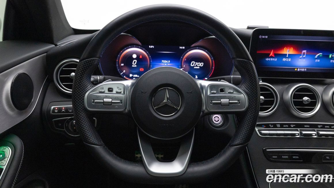 Mercedes-Benz C-Class 2021