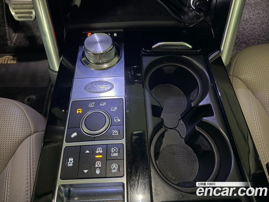 Land Rover Discovery 2018