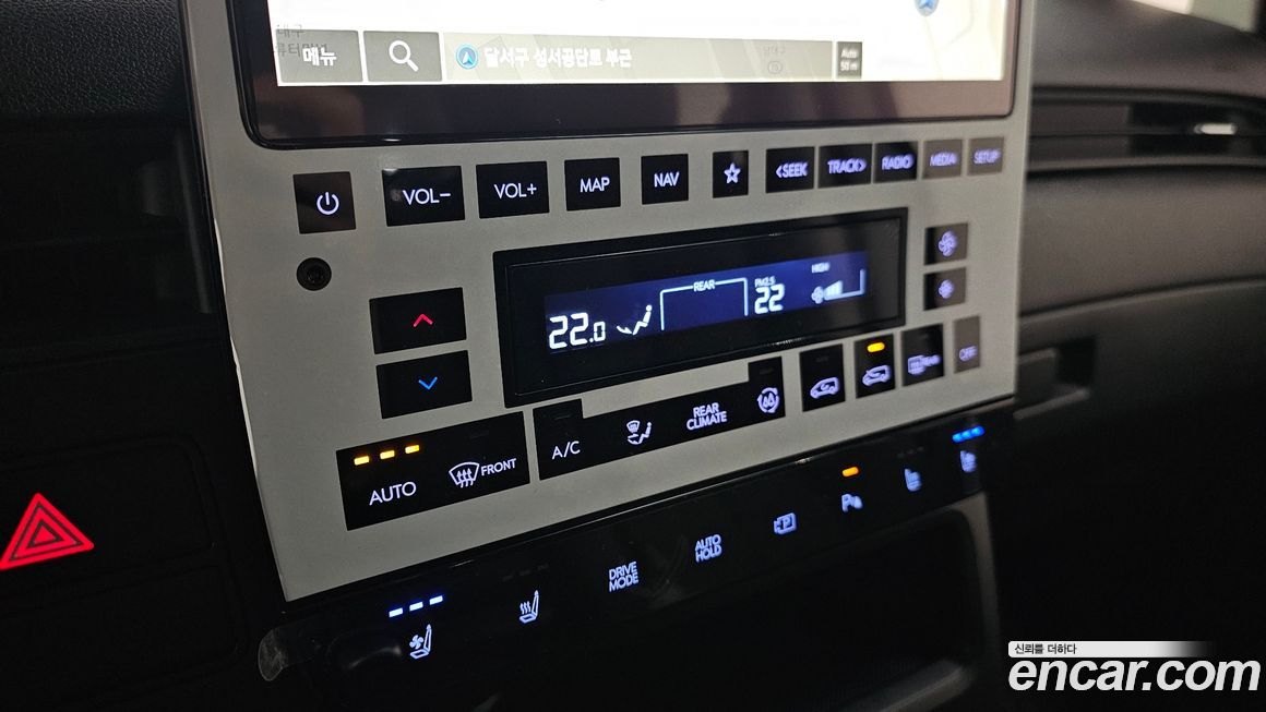Hyundai Staria 2025