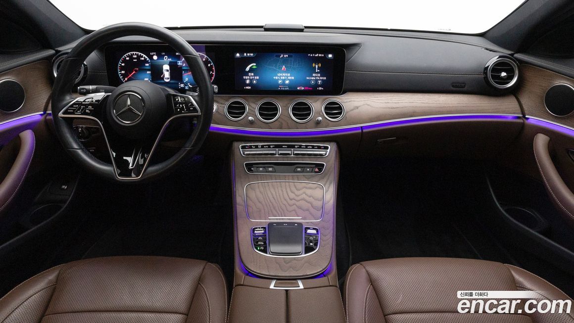 Mercedes-Benz E-Class 2022