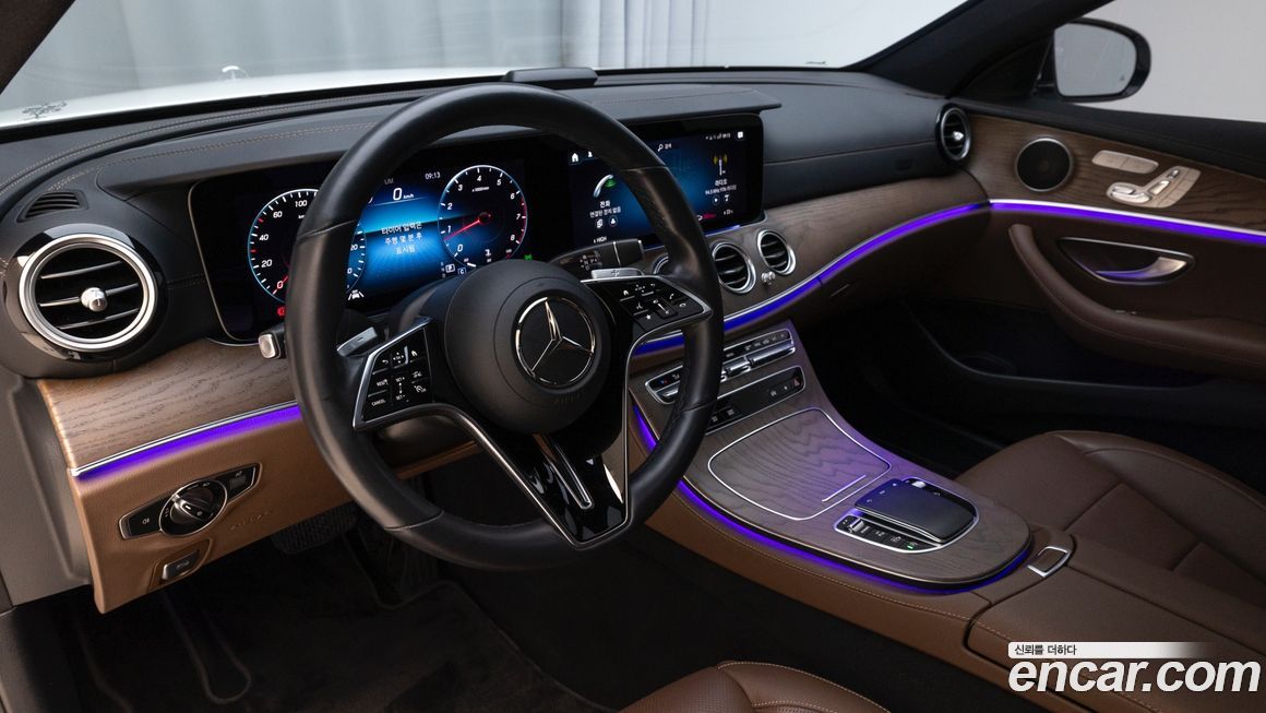 Mercedes-Benz E-Class 2022