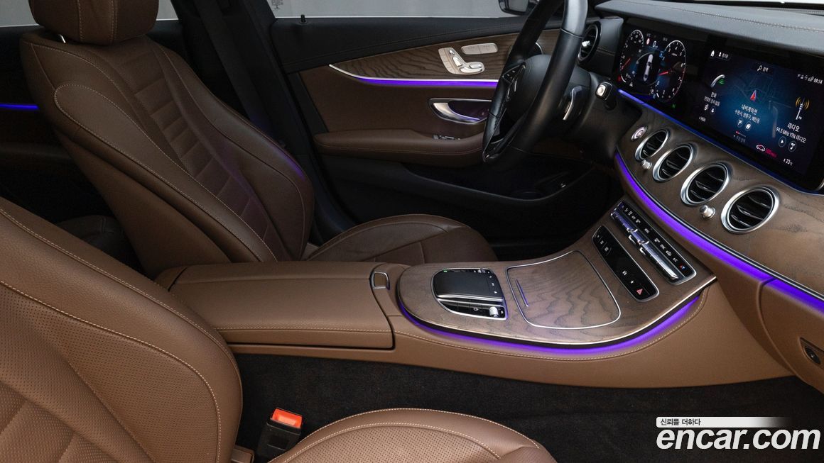 Mercedes-Benz E-Class 2022