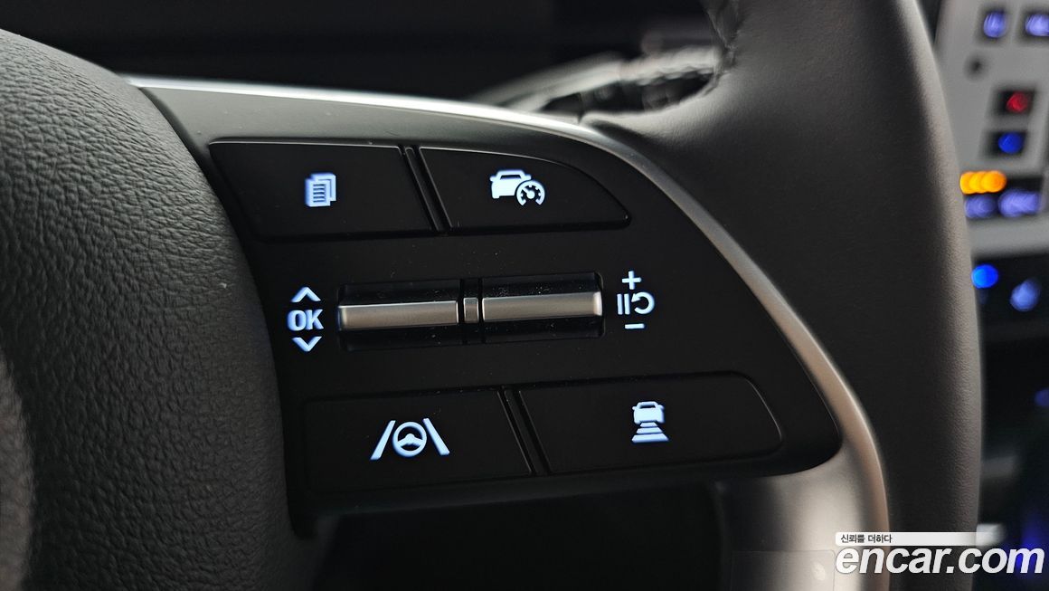 Hyundai Staria 2025