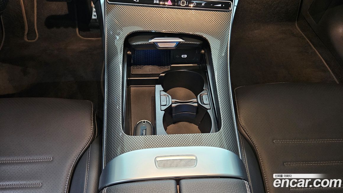 Mercedes-Benz C-Class 2023