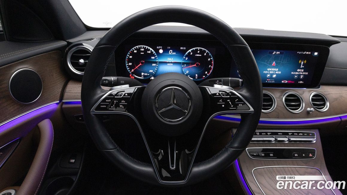 Mercedes-Benz E-Class 2022
