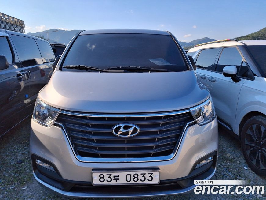 Hyundai Starex 2021