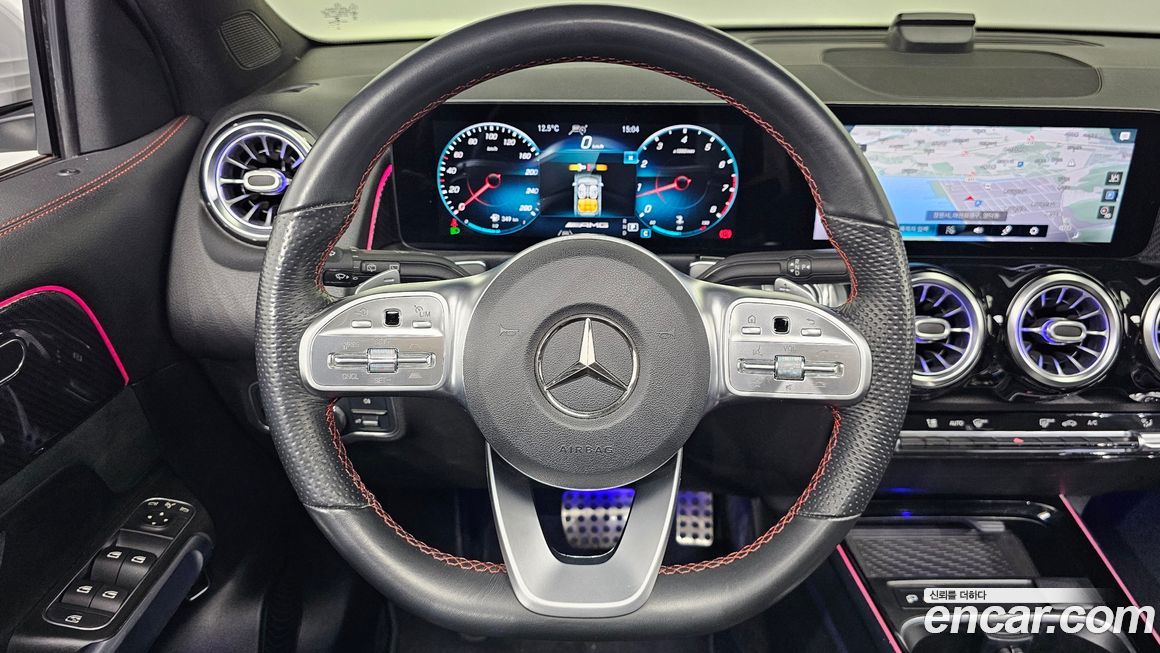 Mercedes-Benz GLB-Class 2021