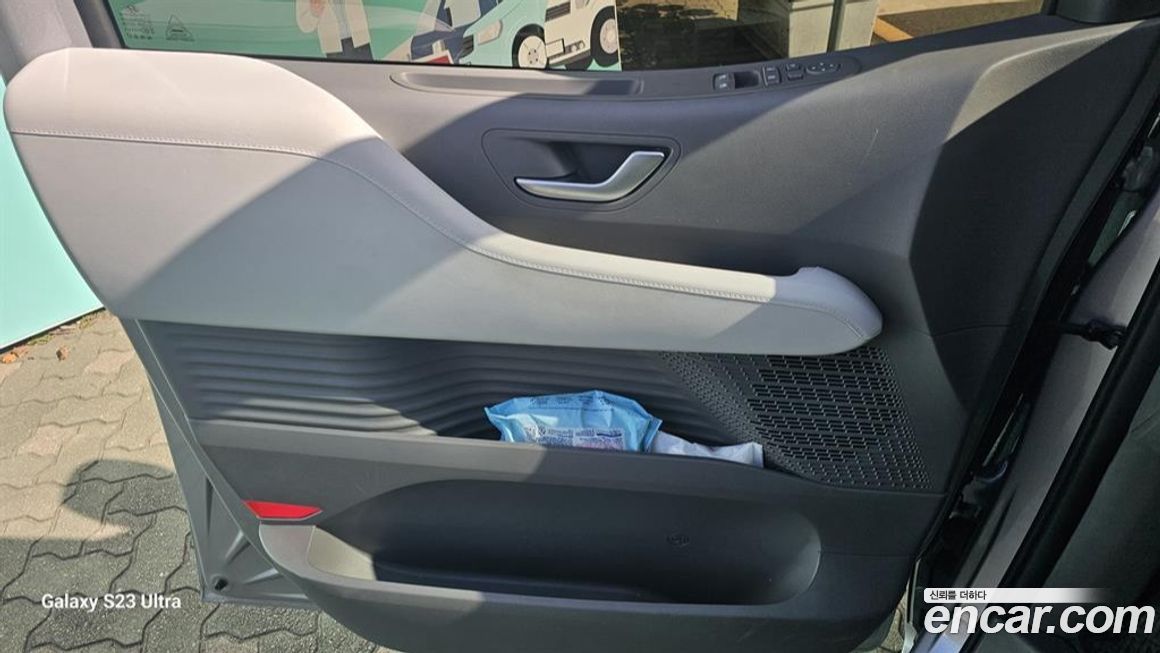 Hyundai Staria 2025