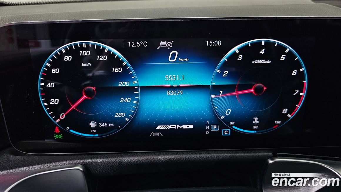 Mercedes-Benz GLB-Class 2021