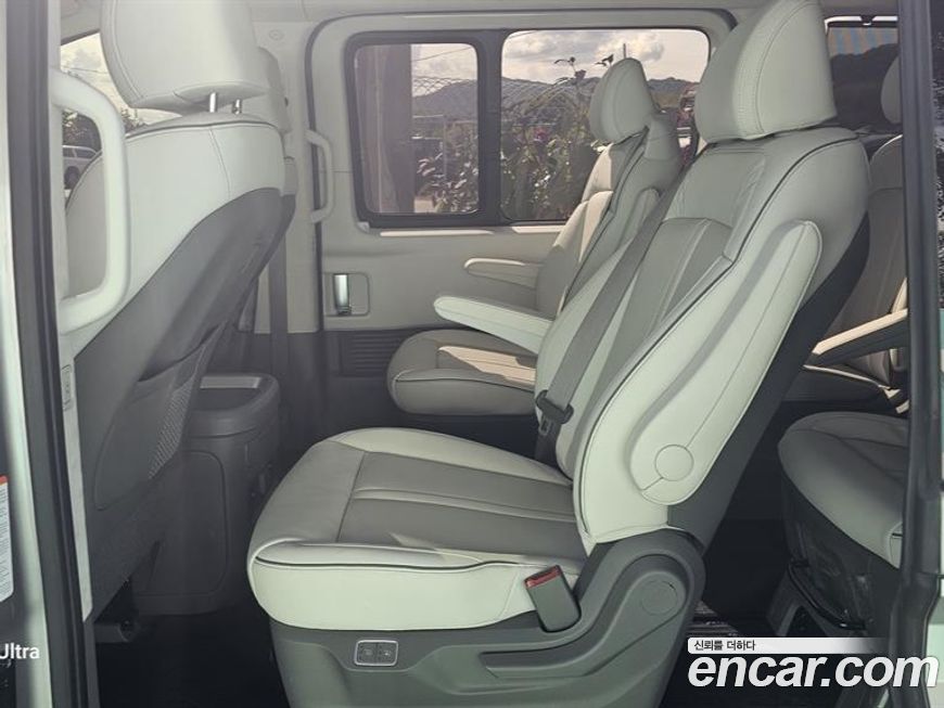 Hyundai Staria 2025