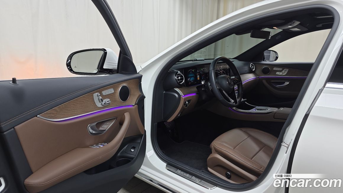 Mercedes-Benz E-Class 2023