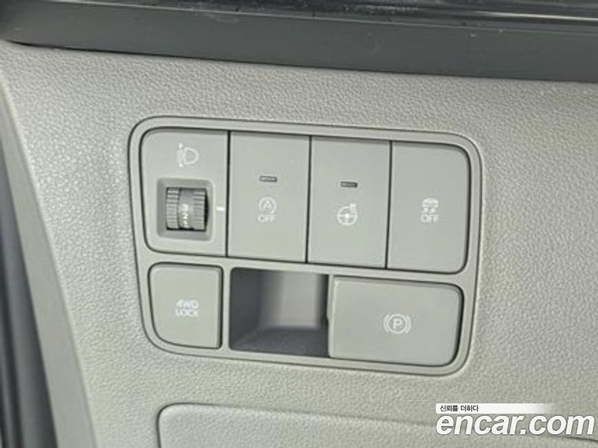 Hyundai Staria 2025