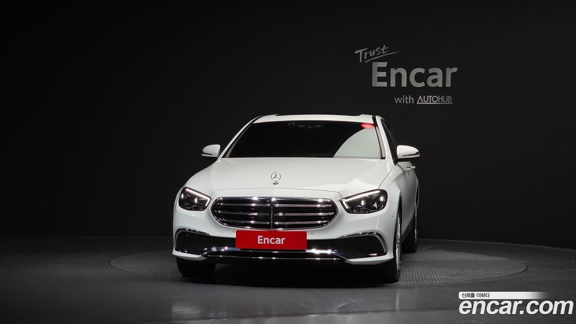 Mercedes-Benz E-Class 2023