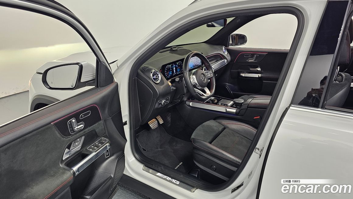 Mercedes-Benz GLB-Class 2021