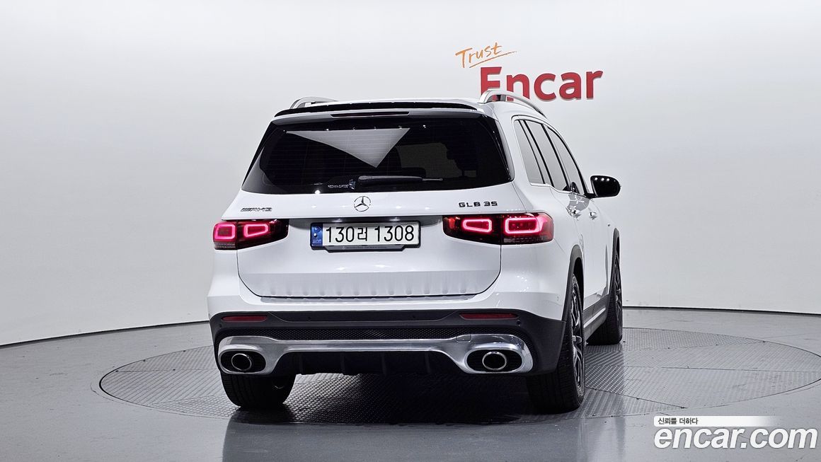 Mercedes-Benz GLB-Class 2021