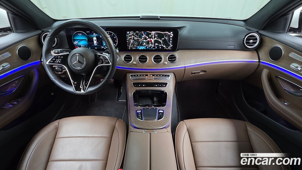 Mercedes-Benz E-Class 2023