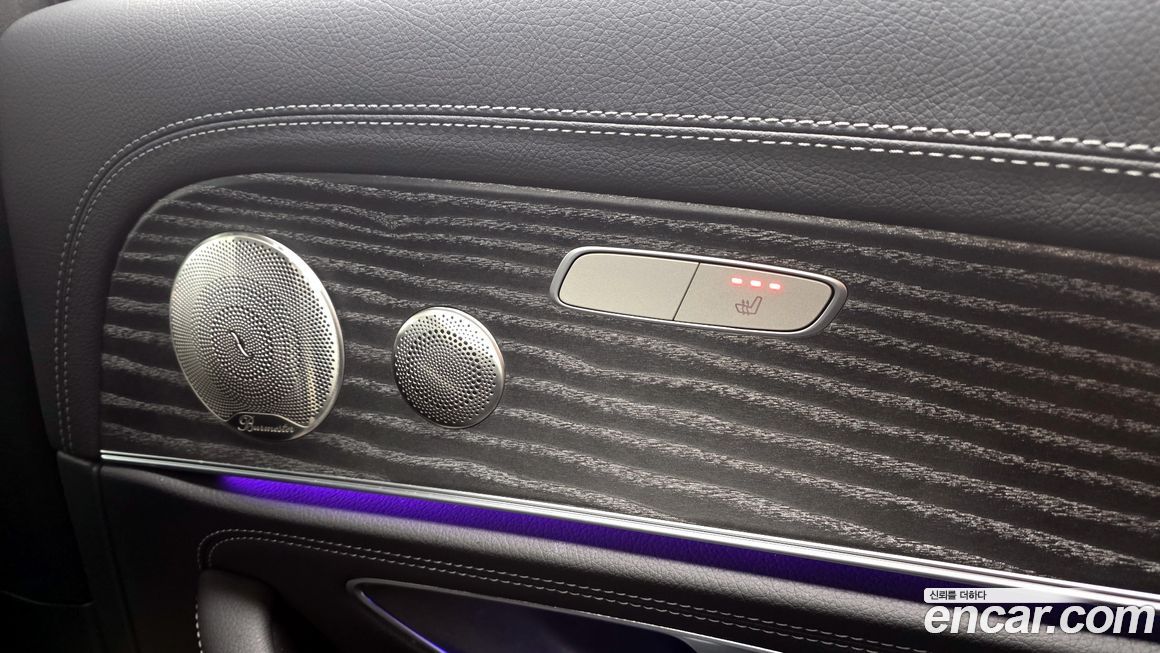 Mercedes-Benz E-Class 2022