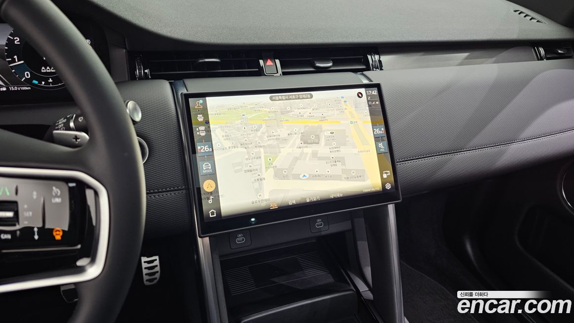 Land Rover Discovery Sport 2025