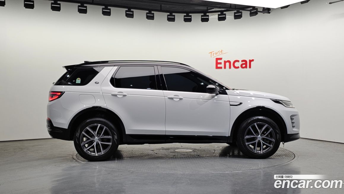 Land Rover Discovery Sport 2025