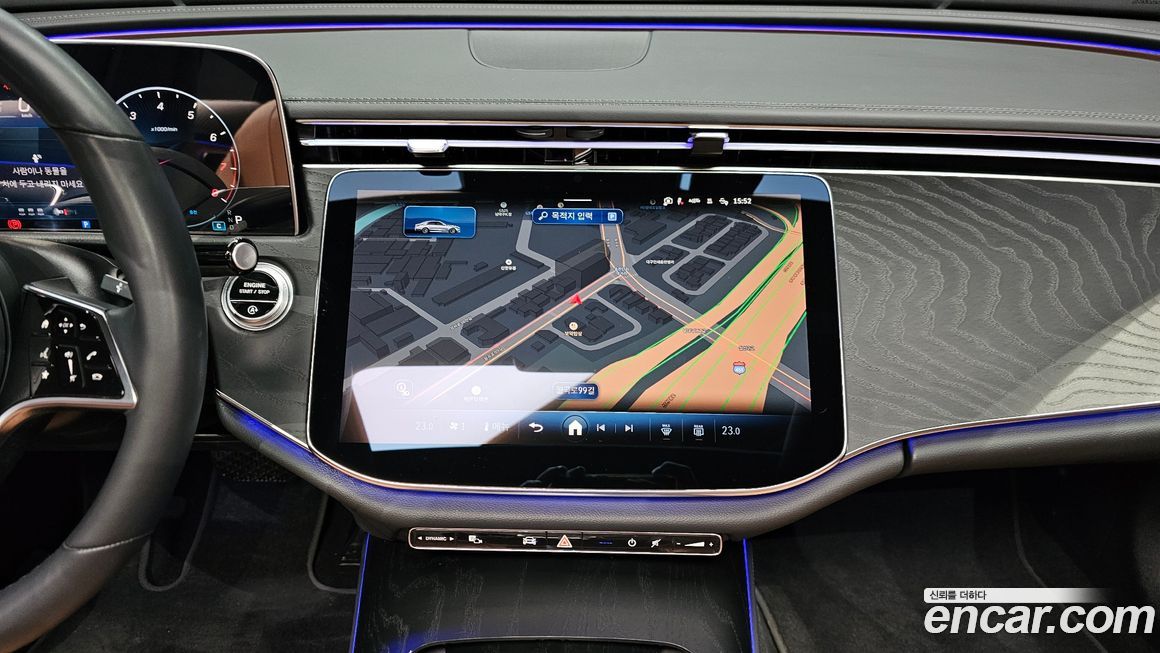 Mercedes-Benz E-Class 2024