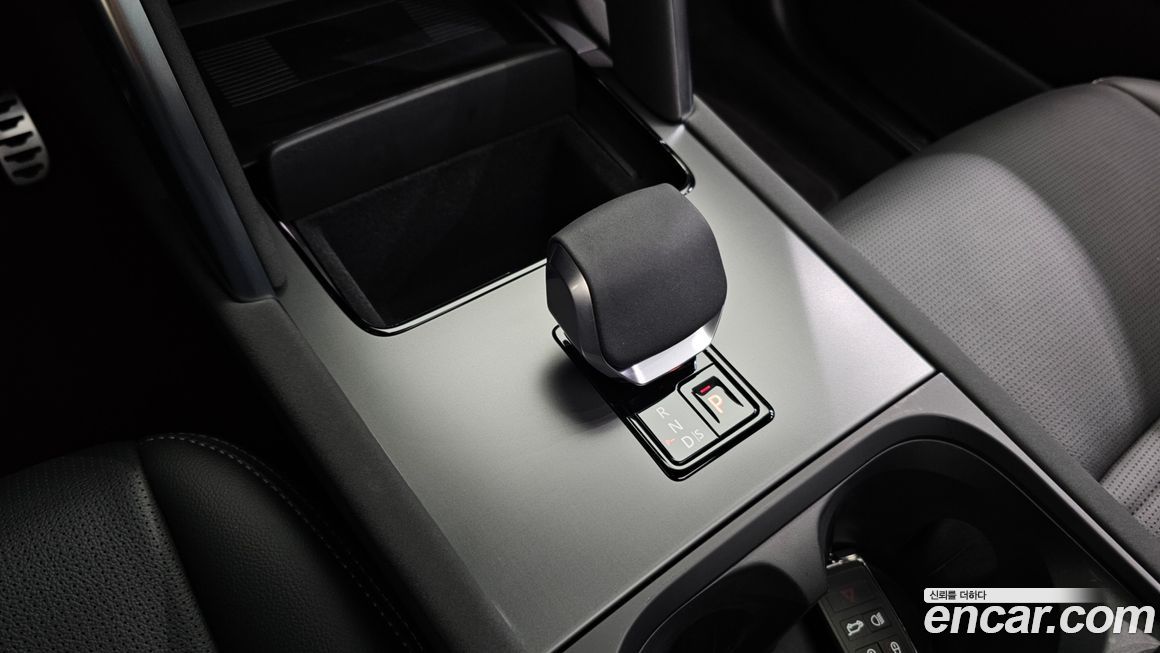 Land Rover Discovery Sport 2025