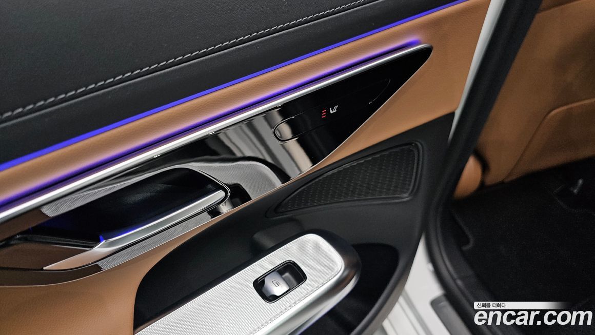 Mercedes-Benz E-Class 2024