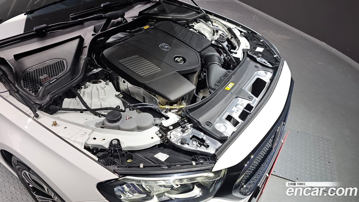 Mercedes-Benz E-Class 2024