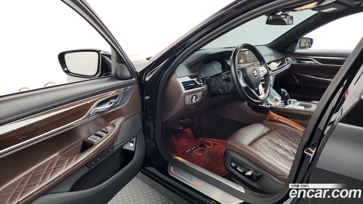 BMW 7-Series 2021