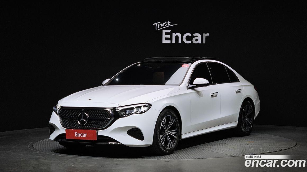 Mercedes-Benz E-Class 2024
