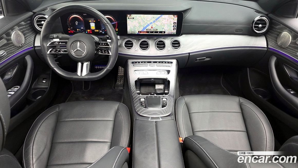 Mercedes-Benz E-Class 2022