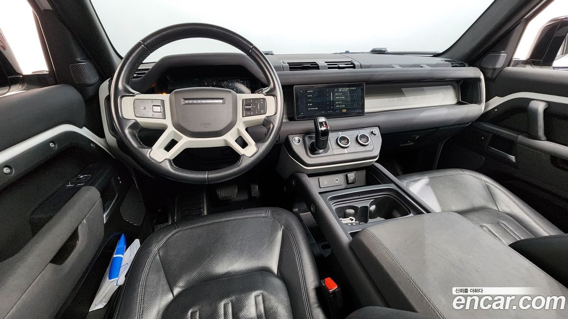 Land Rover Defender 2022