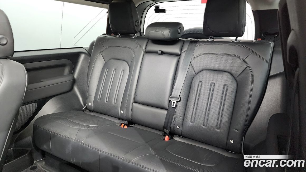 Land Rover Defender 2022