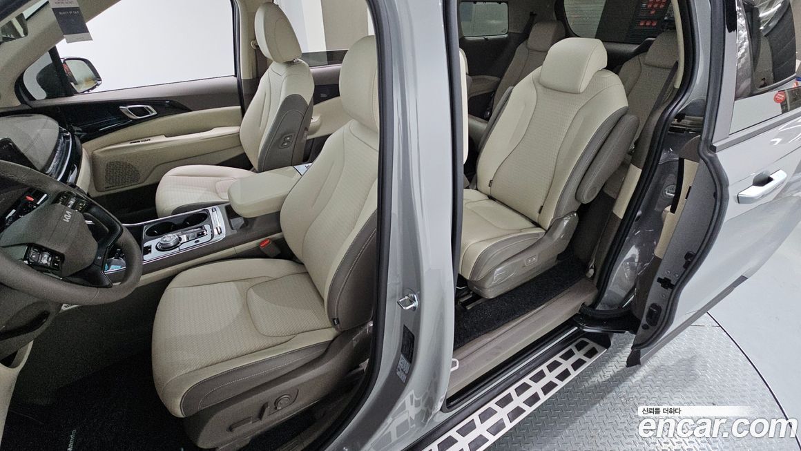Kia Canival 2025