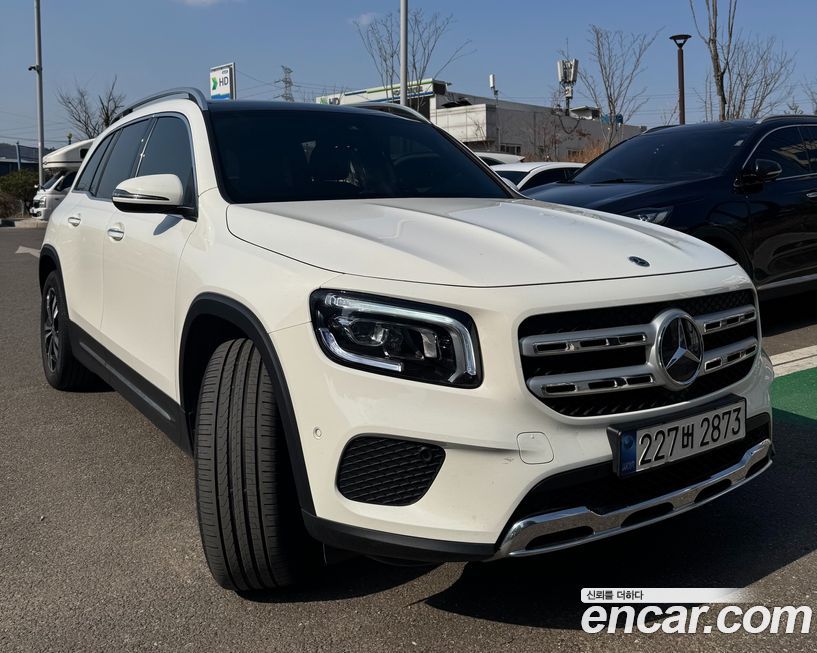 Mercedes-Benz GLB-Class 2021