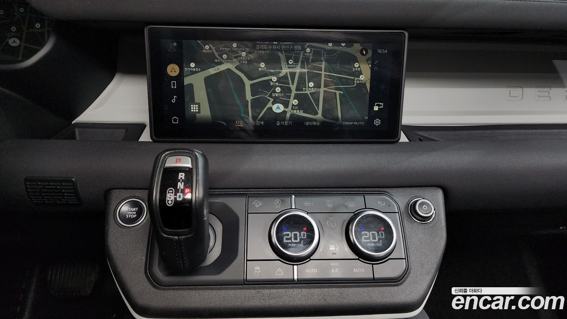 Land Rover Defender 2022