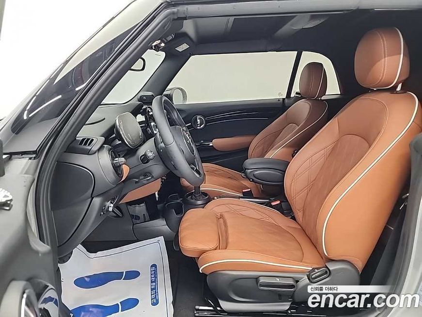 Mini Cooper Convertible 2024