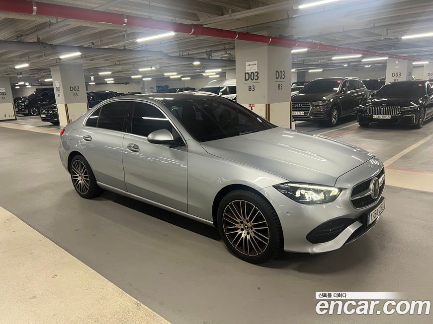 Mercedes-Benz C-Class 2022