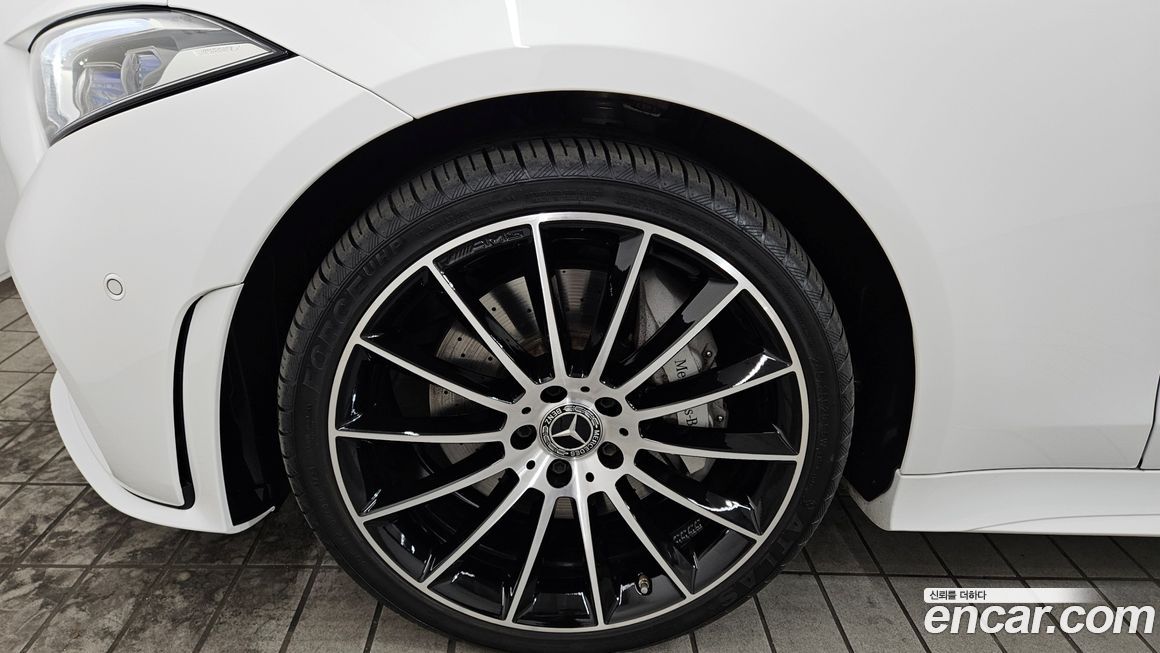 Mercedes-Benz CLS-Class 2021