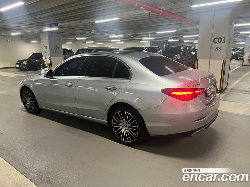 Mercedes-Benz C-Class 2022
