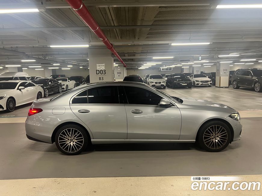 Mercedes-Benz C-Class 2022